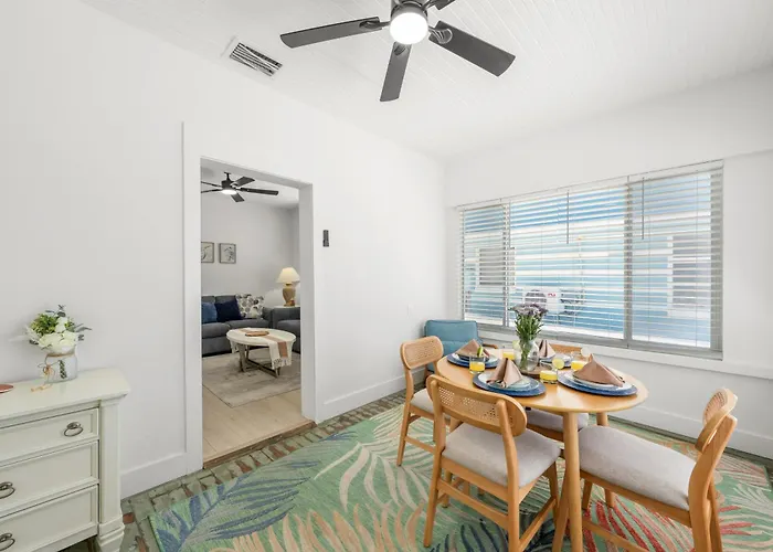 20 Kendall 1 * Clearwater Beach