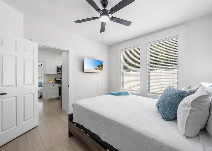 20 Kendall 1 * Clearwater Beach